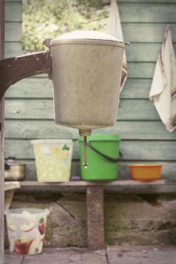 rustik banyoya eklemek için ahşap bir walll