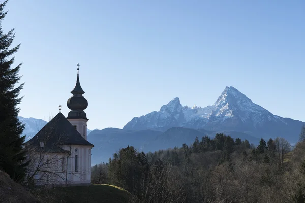 Церква Марія Gern і гори Watzmann — стокове фото