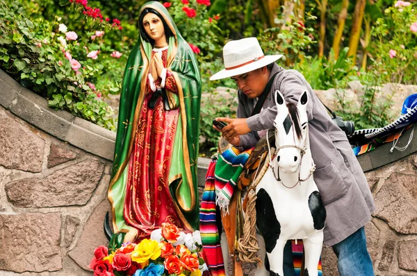 Hombre en un Sombrero Textos —  Fotos de Stock