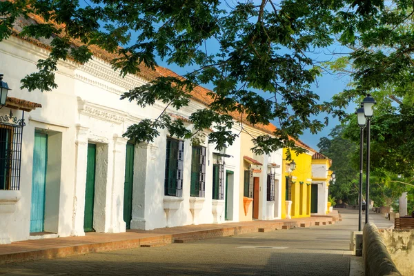 Kolonialna architektura Street View — Zdjęcie stockowe