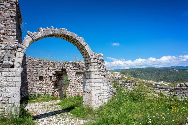 Αψίδα Στα Ιστορικά Ερείπια Του Κάστρου Αργυρόκαστρου Στο Αργυρόκαστρο Της — Φωτογραφία Αρχείου