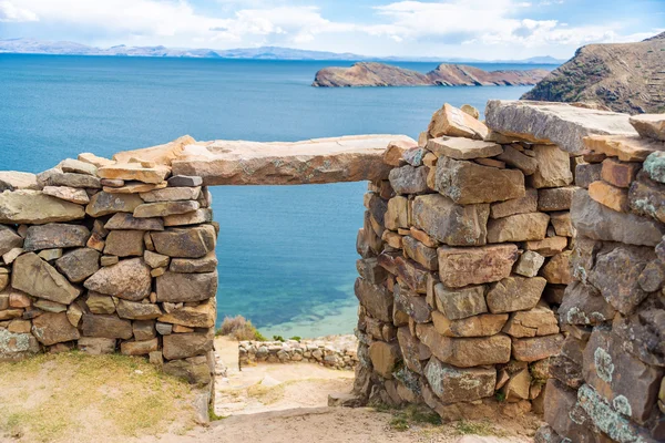 Jezioro titicaca ruiny — Zdjęcie stockowe