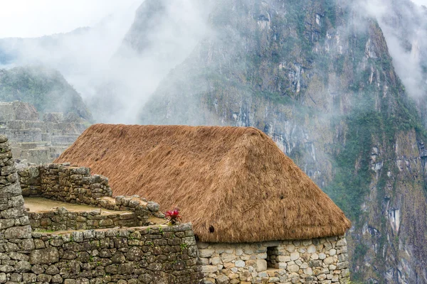 Reetdach bei Machu Picchu — Stockfoto