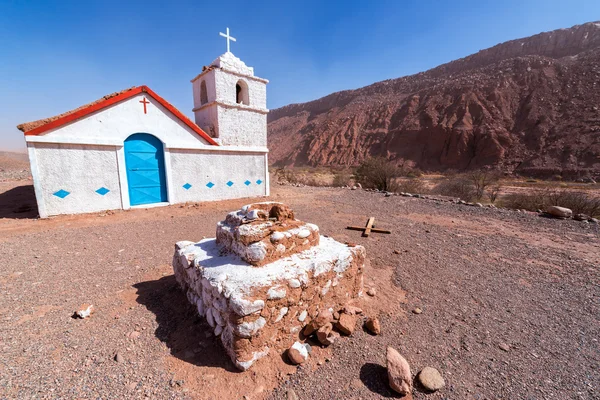 Capela pequena no deserto do Atacama — Fotografia de Stock