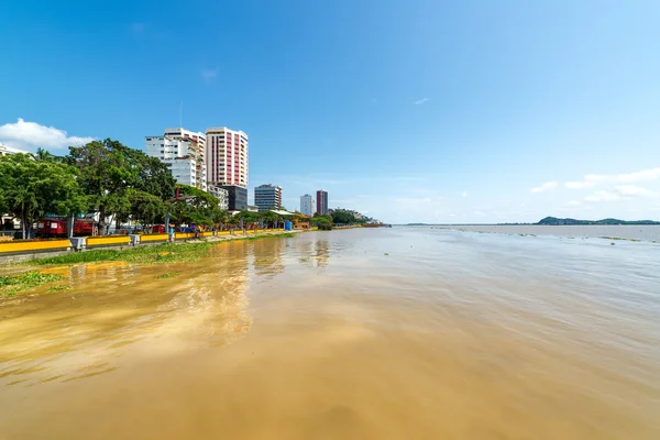 Gauayas River and Guayaquil — Stock fotografie