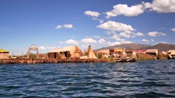 Uros Îles flottantes — Video