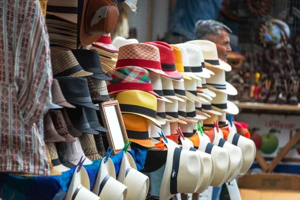 Otavalo Pazar Panama şapka — Stok fotoğraf