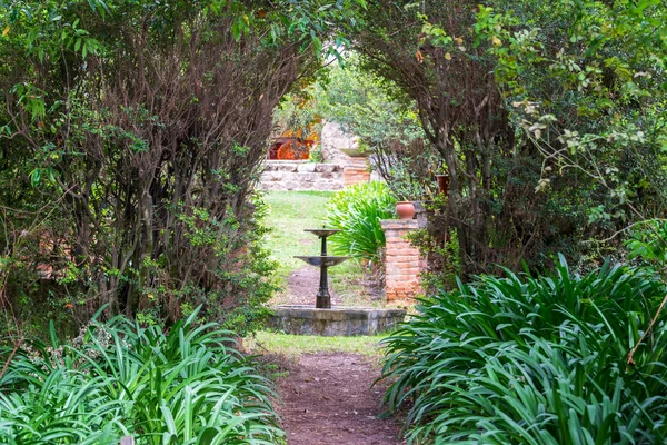 Fountain and Arch — Stock Photo, Image