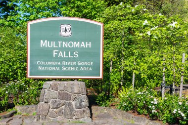 Multnomah Falls Sign clipart