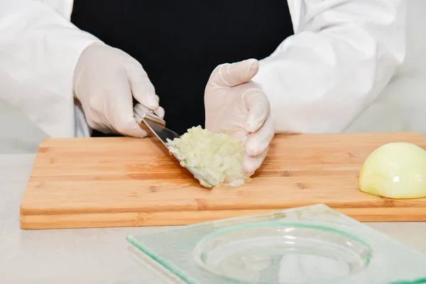 Close Chopped Onion Being Grabbed Out Focus Chef Help Kitchen — Stock Photo, Image