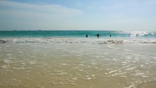 Surpreendentes Ondas Espumosas Brancas Beleza Água Azul Turquesa Praia Águia — Vídeo de Stock