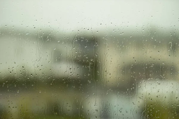 Prachtig Uitzicht Regendruppels Die Vensterglas Lopen Prachtige Natuur Achtergronden — Stockfoto