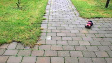 RC model arabanın güzel manzarası. Boş zaman Çocuklar ve yetişkinler konsepti. 