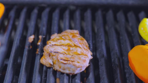 Närbild Stek Grillning Process Livsmedel Och Hälsa — Stockvideo