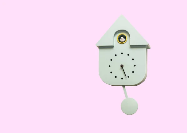 Закройте Вид Настенные Часы Кукушки Розовом Фоне Швеция — стоковое фото