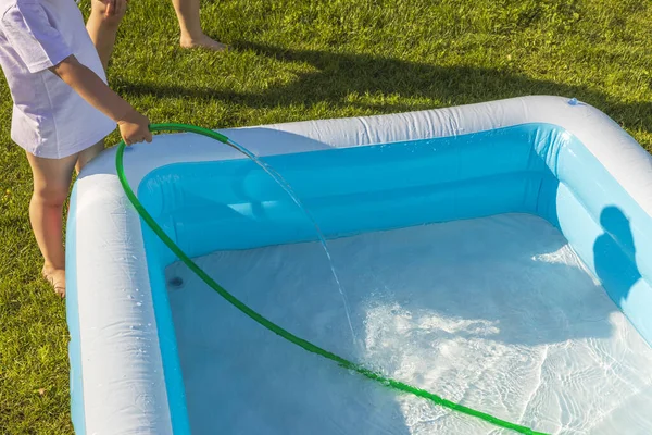 Vue Rapprochée Piscine Jeu Remplissage Avec Traitement Eau Suède — Photo