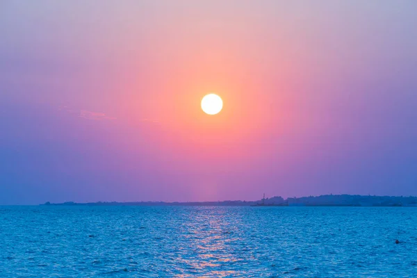 美丽多彩的日落 希腊岛 难忘的风景 惊人的背景 — 图库照片