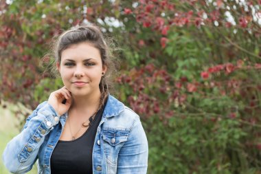 Güzel genç kız portre