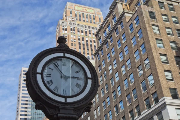 Orologio da strada al Manhattan . — Foto Stock