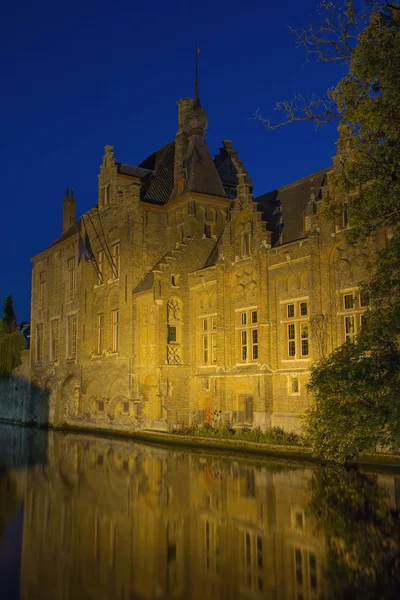 Dijver Canal in Bruges at night — Stock Photo, Image