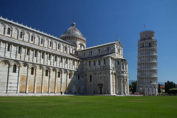 Piazza del Duomo em Pisa (Itália ) — Fotografia de Stock