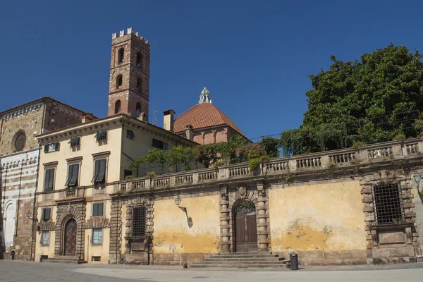 The square of St Martin in Lucca (Italy) — Stock Photo, Image