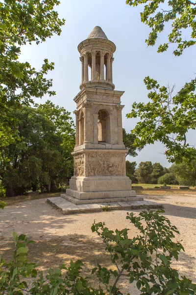 Berühmtes Mausoleum der Julien (glanum, provence) — Stockfoto