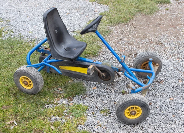Dirty old go-kart — Stock Photo, Image
