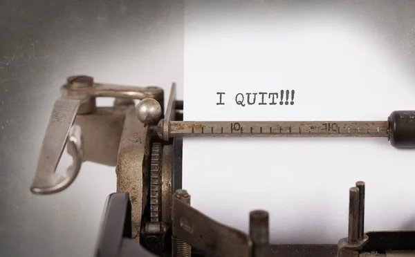 Vintage typemachine - I Quit, concept van stoppen — Stockfoto