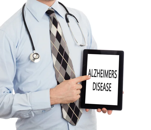 태블릿-Alzheimers 질병을 들고 의사 — 스톡 사진