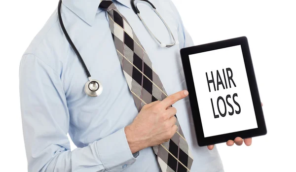 Médico segurando comprimido - Perda de cabelo — Fotografia de Stock