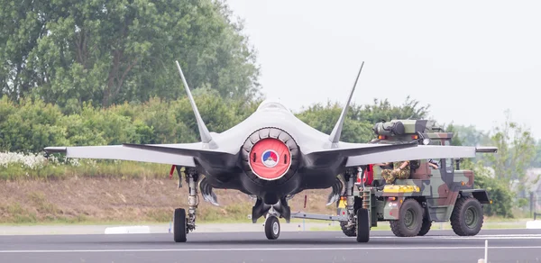 LEEUWARDEN, PAÍSES BAJOS - 11 DE JUNIO DE 2016: F35 Joint Strike Fighter —  Fotos de Stock