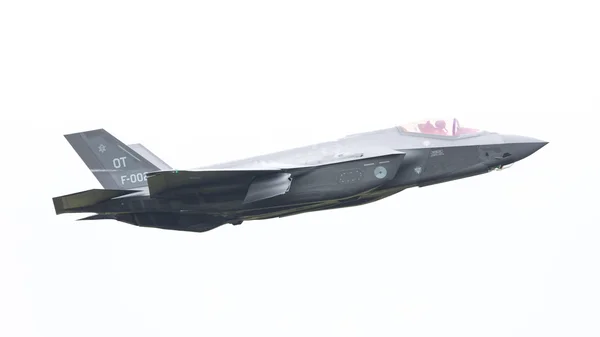 Leeuwarden, Hollandia - 2016. június 10.: F-35-Lightning Ii f — Stock Fotó