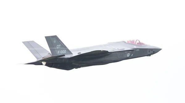 吕、 荷兰-2016 年 6 月 10 日 ︰ F-35 闪电 Ii f — 图库照片