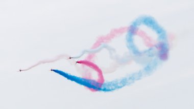 Leeuwarden, Hollanda - 10 Haziran 2016: Raf Red Arrows perf