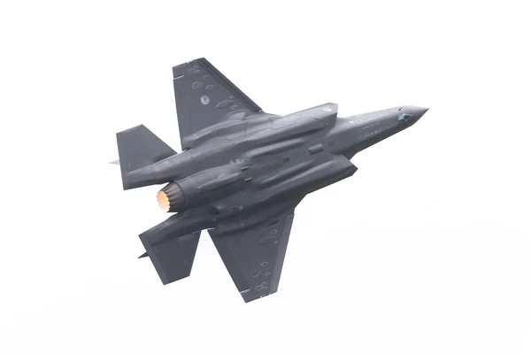 吕、 荷兰-2016 年 6 月 11 日 ︰ F-35 闪电 Ii f — 图库照片