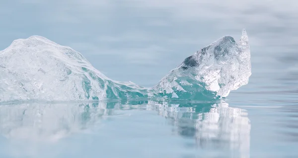 Close-up van smeltend ijs in Jokulsarlon - IJsland — Stockfoto