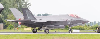 Leeuwarden, Hollanda - 10 Haziran 2016: Hollandalı F-35 r