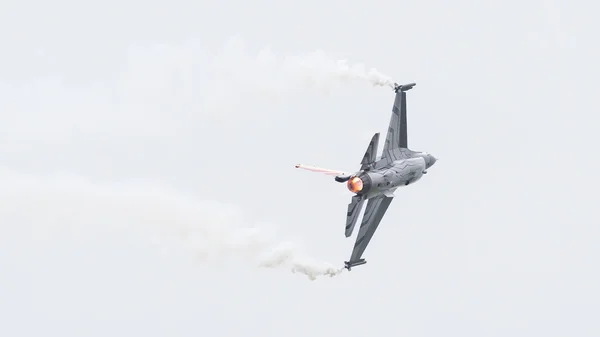 LEEUWARDEN, PAÍSES BAJOS-10 DE JUNIO DE 2016: Bélgica - Fuerza Aérea G —  Fotos de Stock