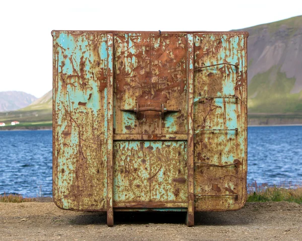 Alter und verlassener Container — Stockfoto