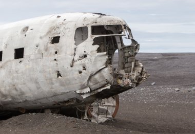 Terk edilmiş enkaz bir ABD askeri uçakta Güney İzlanda
