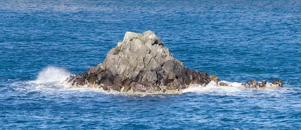 Malý ostrov v westcoast Islandu — Stock fotografie