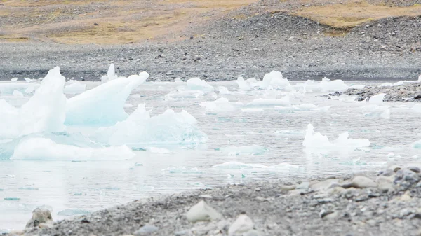 Jokulsarlon 是一个大的冰川湖，在东南冰岛 — 图库照片