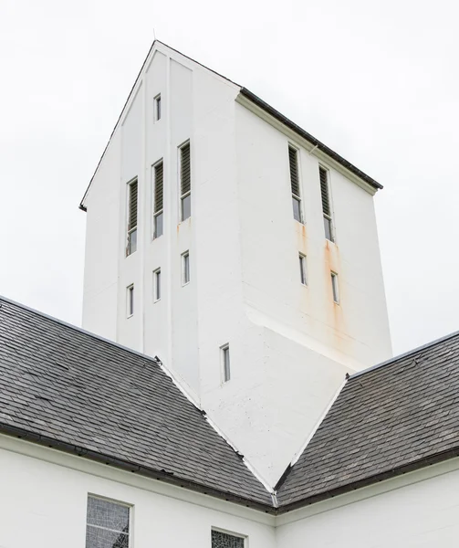 Skalholt, Island - 25. července: Moderní katedrála Skalholt byl dokončen v roce 1963, je zachycen dne 25. července 2016 a se nachází na jednom z nejvýznamnějších historických míst Islandu. — Stock fotografie