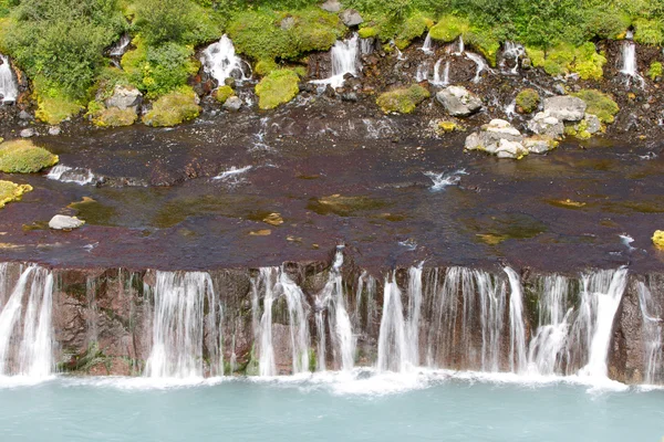 Cascadas de Hraunfossar en Islandia —  Fotos de Stock