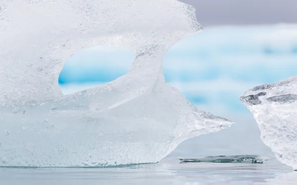 Close-up van smeltend ijs in Jokulsarlon - IJsland — Stockfoto