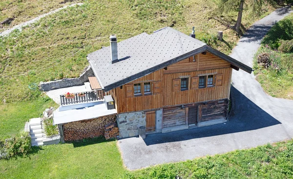 Cabina Svizzera Cabina Legno Montagna — Foto Stock