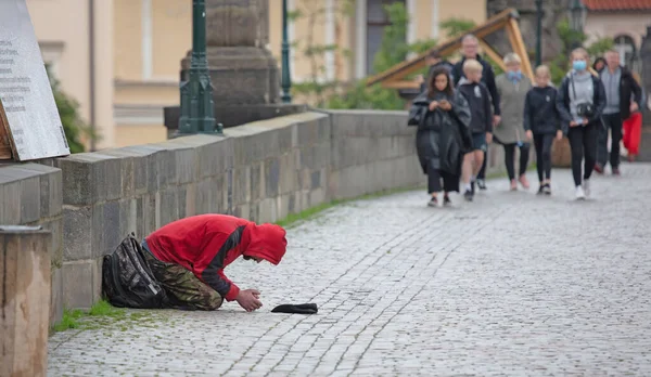 Prague Czech Republic July 2020 Beggar Begging Alms Street Prague — Stock Photo, Image