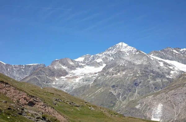 Omgivningar Vid Zermatt Schweiz Berg Floder Och Snö — Stockfoto