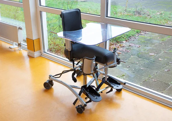 Cadeira Especial Para Crianças Com Deficiência Cadeira Sela Escola — Fotografia de Stock